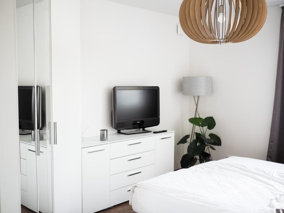 Moderne Ferienwohnung Mit Seeblick & Terrasse 96Qm Grossraeschen Luaran gambar