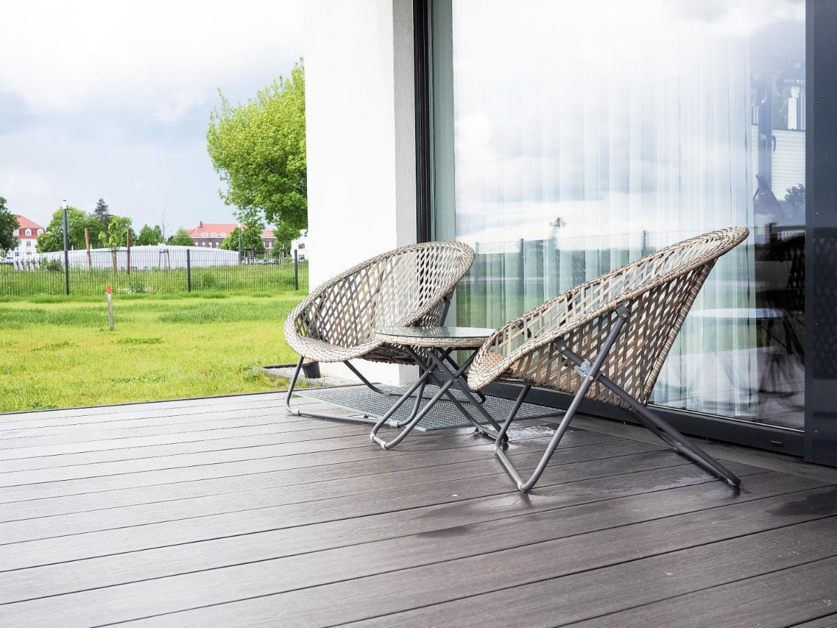 Moderne Ferienwohnung Mit Seeblick & Terrasse 96Qm Grossraeschen Luaran gambar